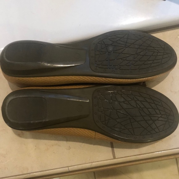 Nude Flats - Picture 5 of 5